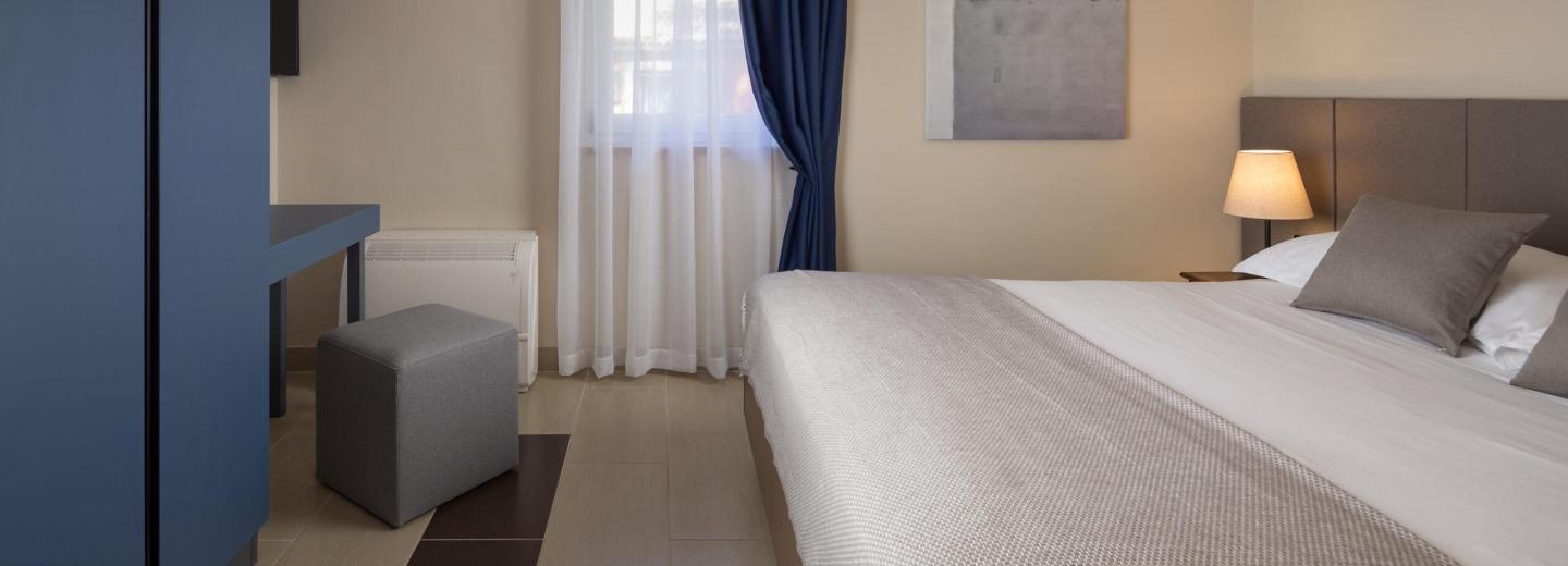 Szoba példa, Villa Superior terasz park oldalon „SV2P2”