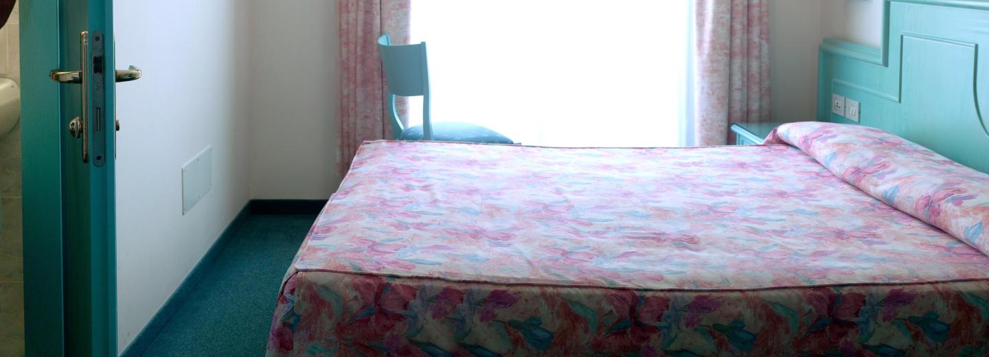 Példa: Comfort kétágyas szoba erkéllyel