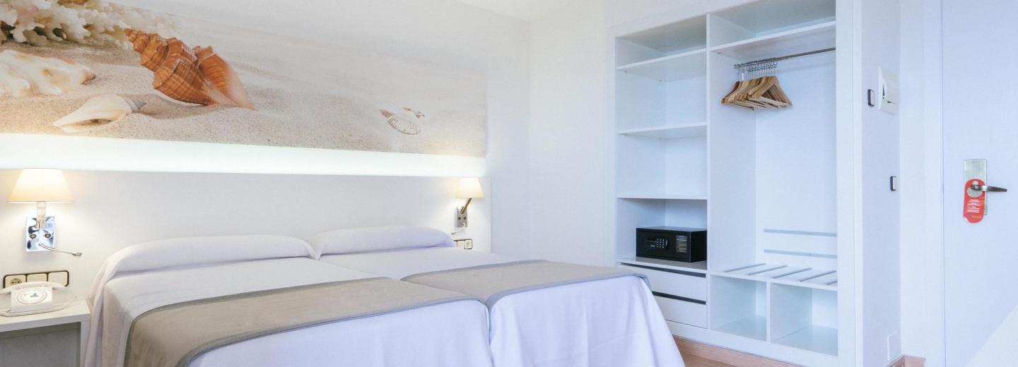 Mallorca - Repülés, autóbérlés és szállás