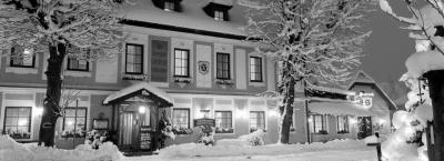 9833692/faulenzerhotel-schweighofer-friedersbach-081020-12447-1_1770220023152.jpg