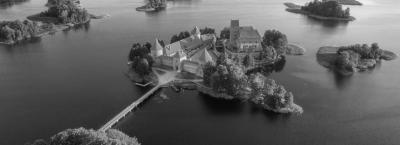 9833904/adobestock-schloss-trakai-vilnius-print-278264192_1771323130946.jpeg