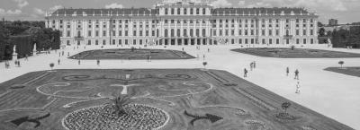 9834319/04-schloss-schonbrunn-aerial-grosses-parterrre-0054c-schloss-schonbrunn-kultur-und-betriebsgesmbh-severin-wurnig-print_1771426060779.jpg