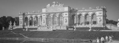 9834319/13-schloss-schonbrunn-gloriette-0039c-schloss-schonbrunn-kultur-und-betriebsgesmbh-severin-wurnig-print_1771426204785.jpg