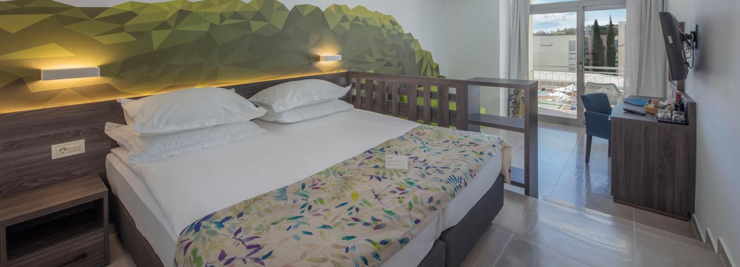 Szoba példa, Superior kétágyas szoba erkéllyel