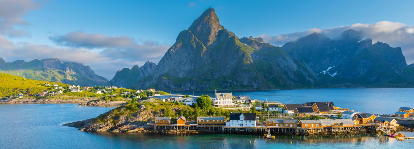 Kérjük, adja le ezt az utalványt a reptéri autókölcsönző cégnél.