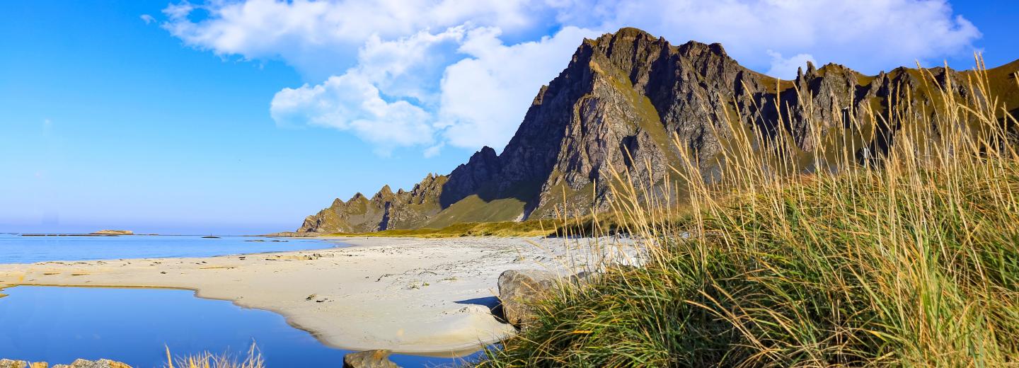 Kérjük, adja le ezt az utalványt a reptéri autókölcsönző cégnél.