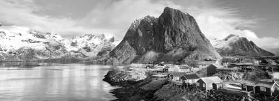 9835347/vbg230241-huetten-in-den-lofoten-norwegen_1773131292194.jpg