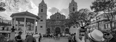 9835595/large-plaza-de-la-catedral-independence-square-casco-antiguo-panama-city_1773668284142.jpg