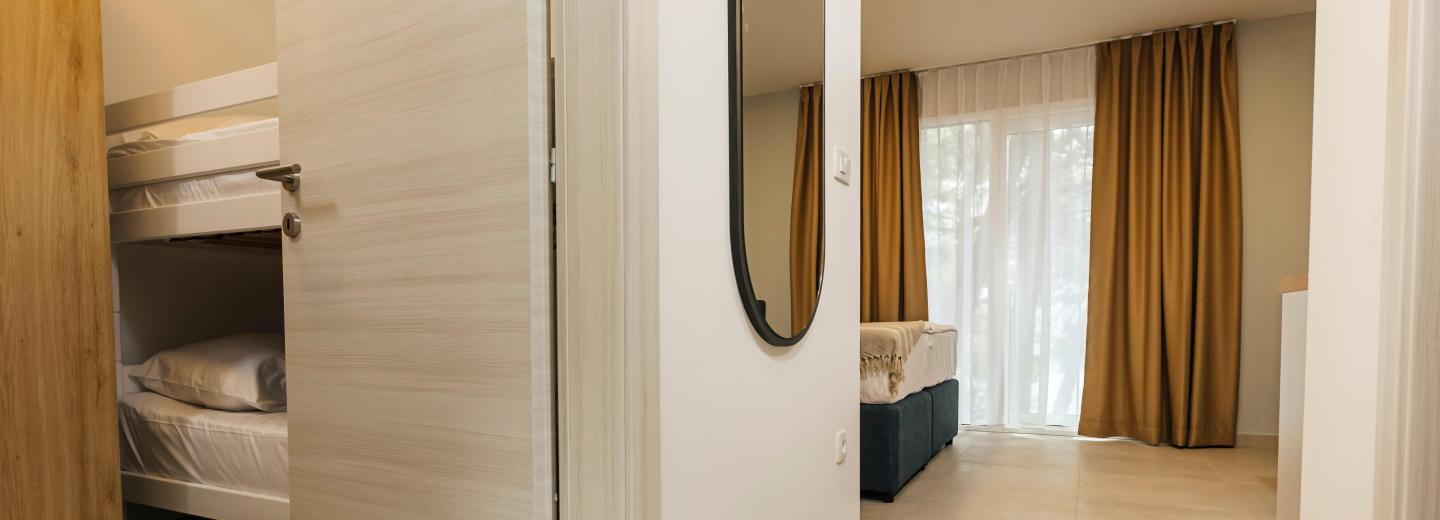 Szobapélda, Superior bungaló, 2 felnőtt + 3 Gyermekek terasz