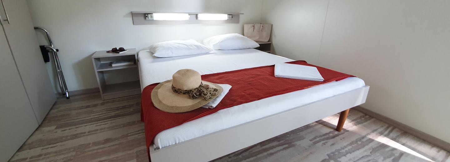 Szobapélda, Standard bungaló, 2 felnőtt + 1 gyermek teraszokkal