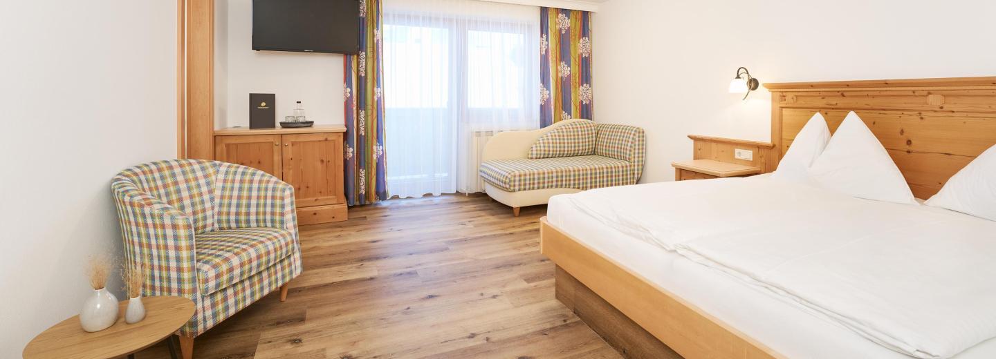 Szobapélda, erkélyes kétágyas szoba "Kohlmais"