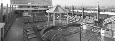 9839165/ncl-jade-au-en-pool_1775654556842.jpeg