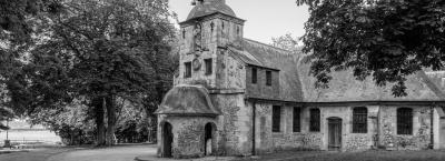 9846425/honfleur-kirche-adobestock-282044323_1776938291850.jpeg