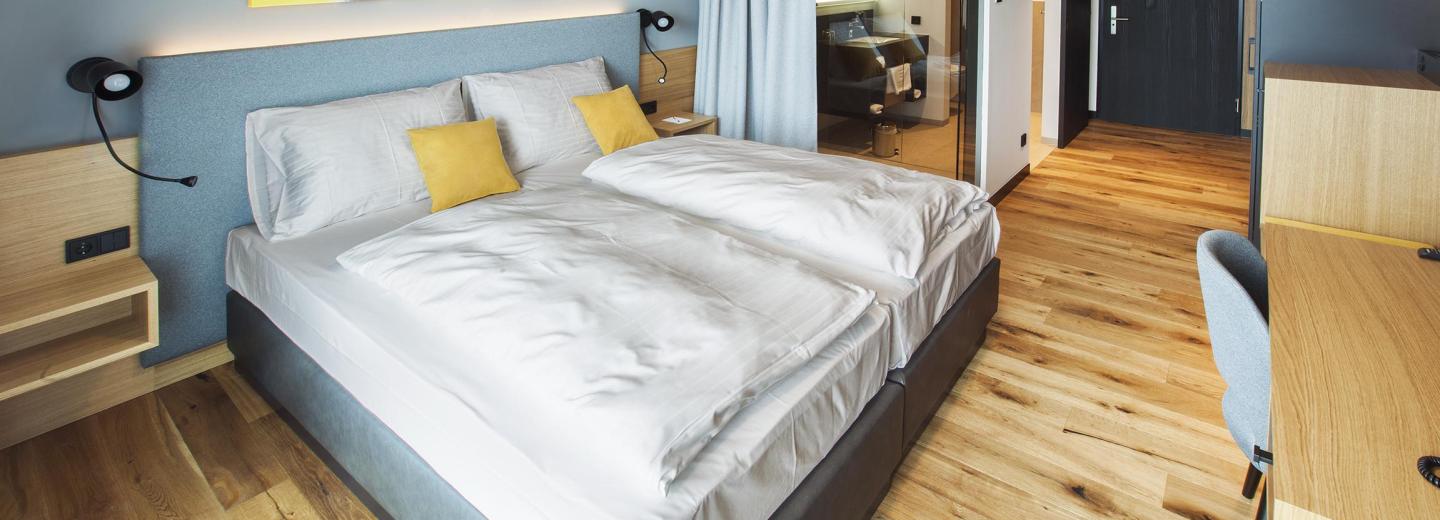 Zimmerbeispiel: Standard Doppelzimmer Balkon