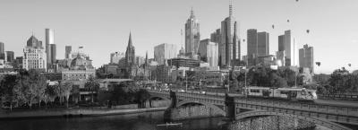 9869651/adobestock-299129299-melbourne-vom-wasser-mit-br-cke_1778840725861.jpeg