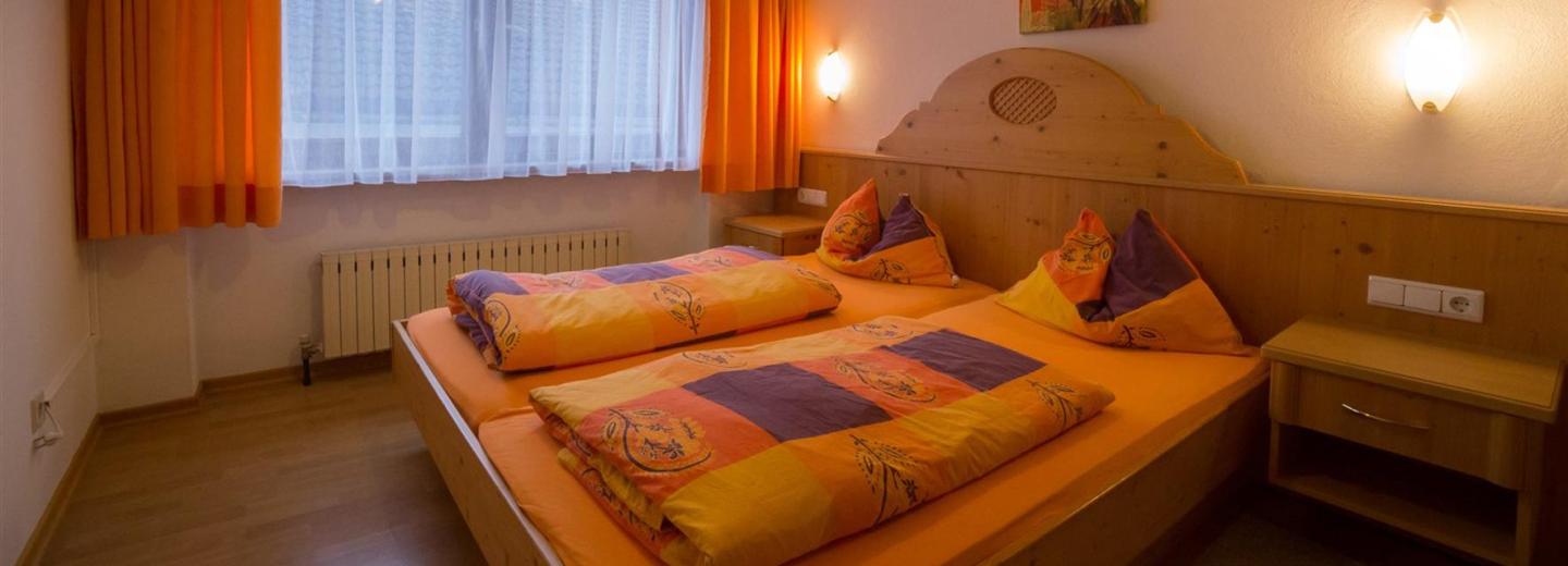 Szobapélda: Standard kétágyas szoba