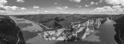 9895805/donau-von-oben-rum-nien-adobestock-779310781_1780493183245.jpeg