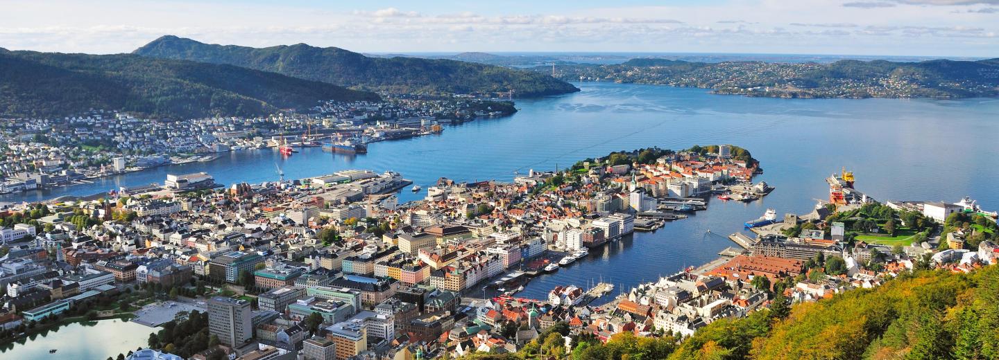 Norwegische Fjordlandschaft - Kreuzfahrt