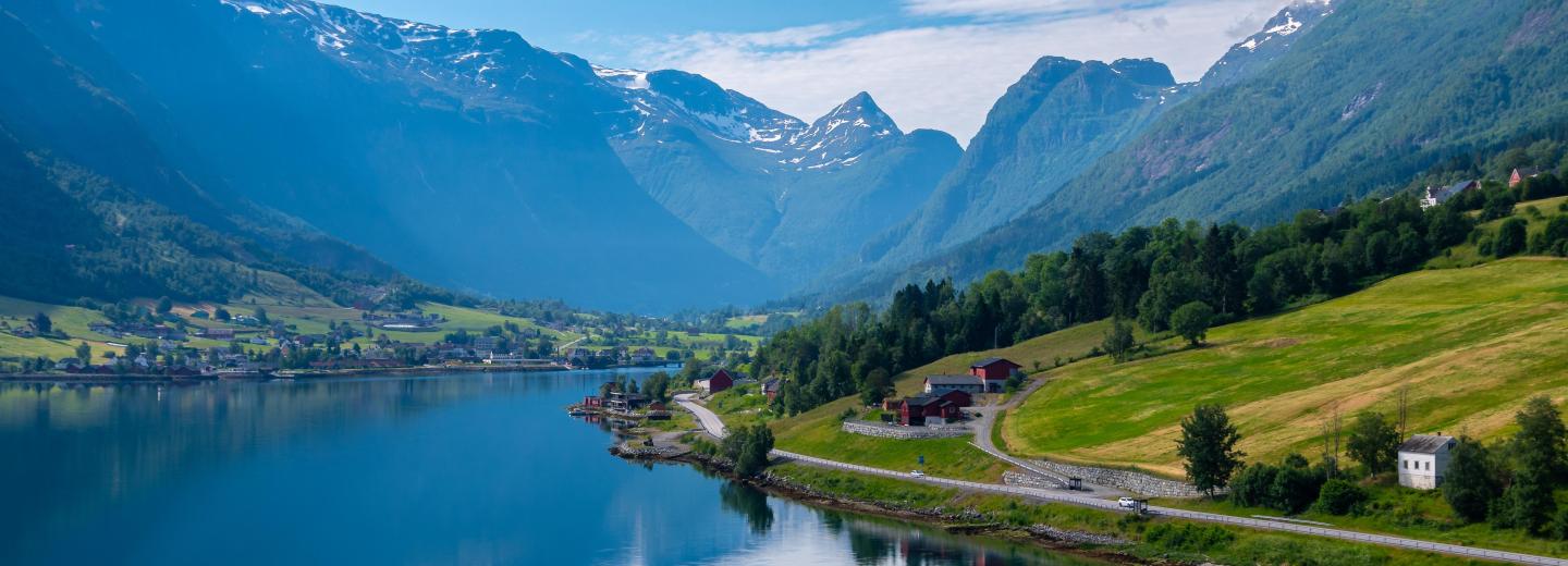 Norwegische Fjordlandschaft - Kreuzfahrt